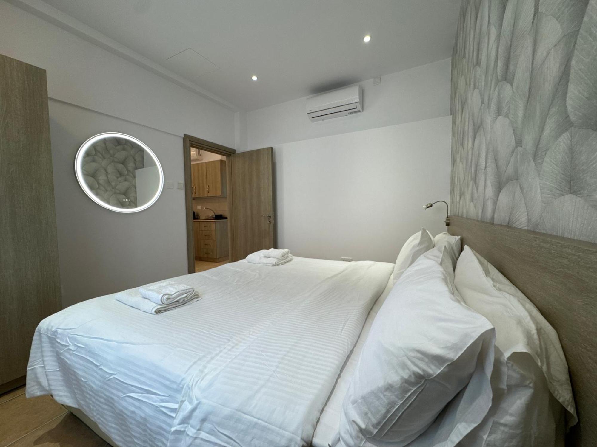 איה נאפה Topikos Apartments מראה חיצוני תמונה